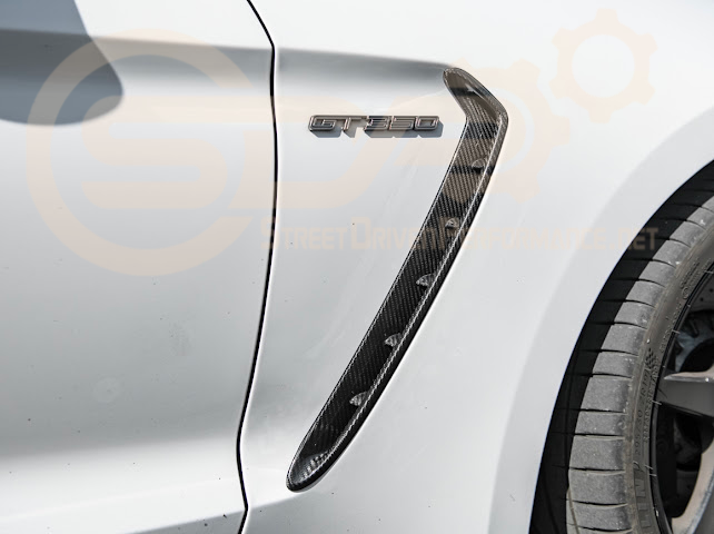 2015-20 FORD MUSTANG | CARBON FIBER FRONT SIDE FENDER VENT COVER